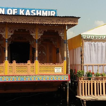 Отель Houseboat Moon Of Kashmir Сринагар Экстерьер фото